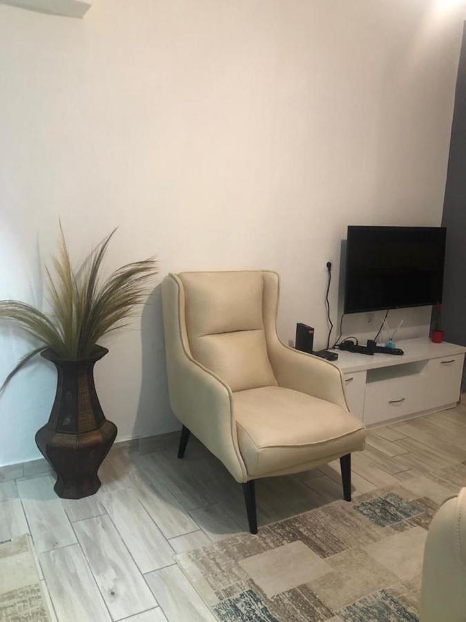 Home Center Korce Exterior foto